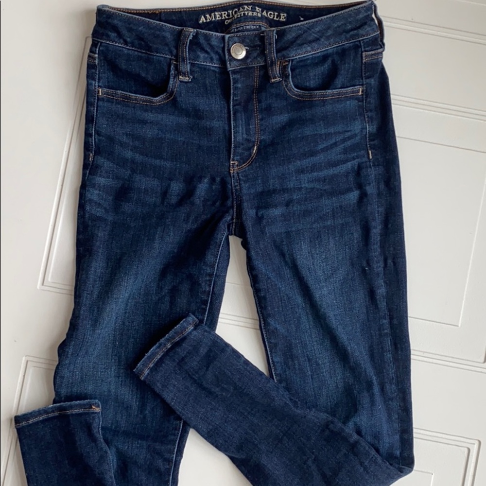 American Eagle Outfitters Women’s High-Rise Dark Blue Skinny Jeans